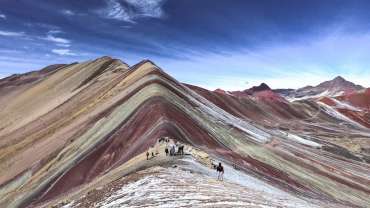 Rainbow mountain day tour from Cusco